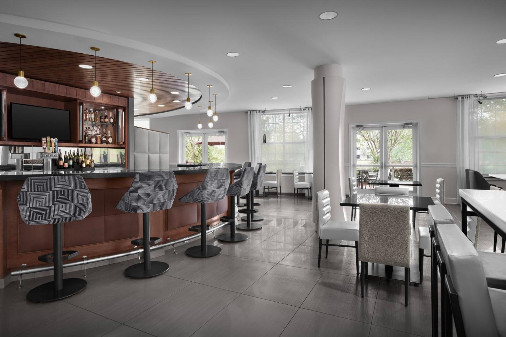 Hotel Indigo Jacksonville-Deerwood Park By Ihg Kültér fotó