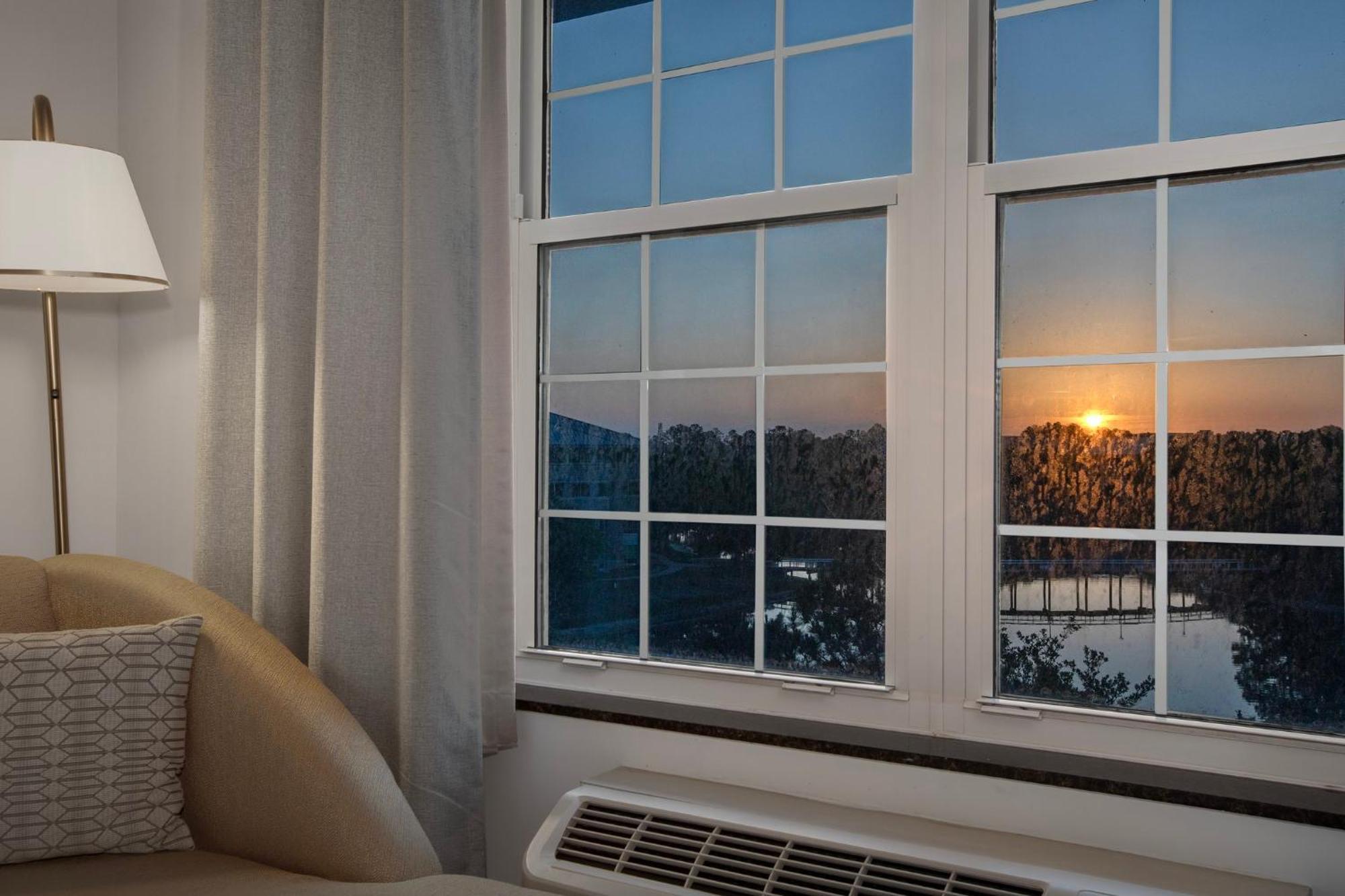 Hotel Indigo Jacksonville-Deerwood Park By Ihg Kültér fotó