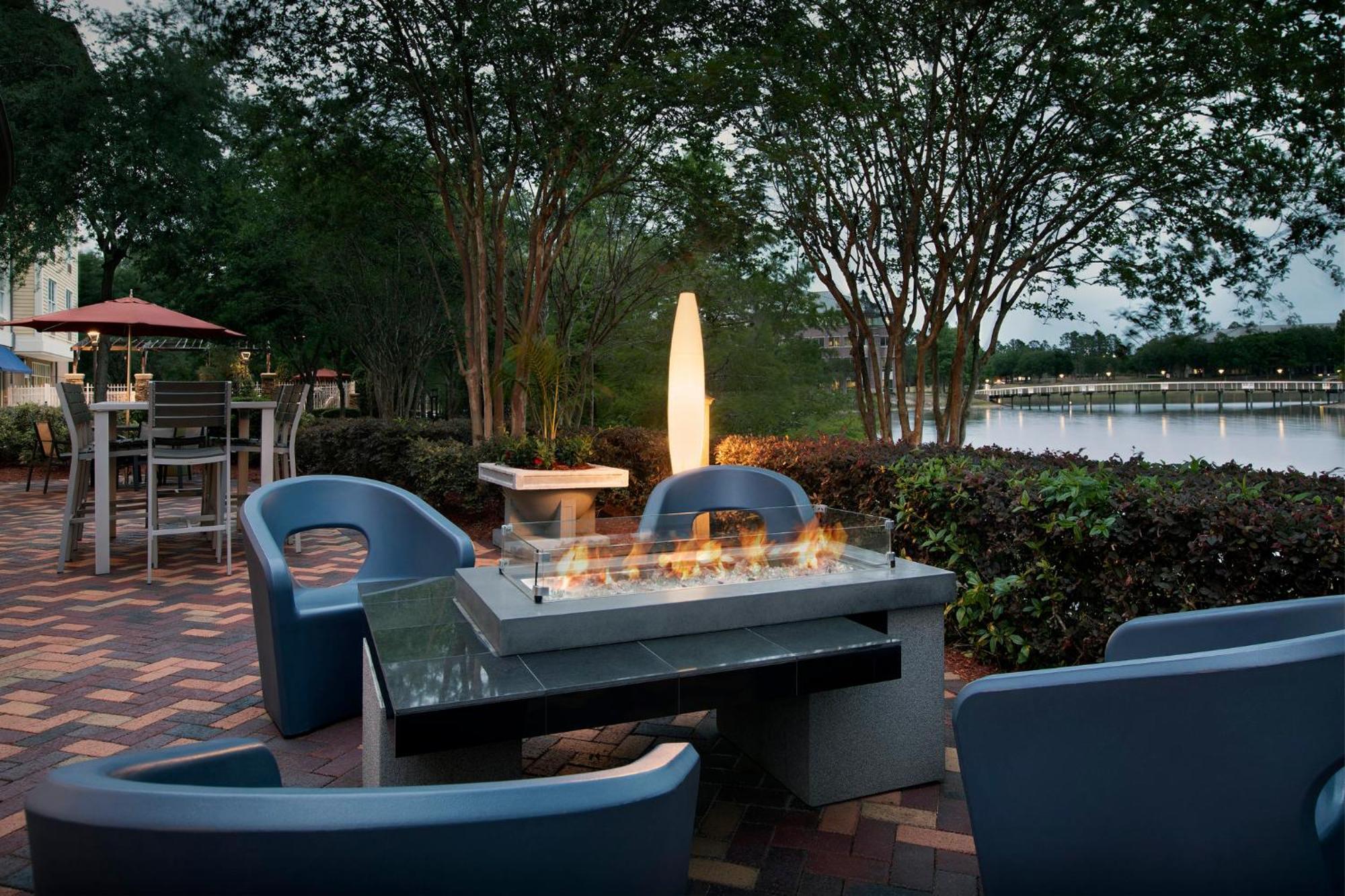 Hotel Indigo Jacksonville-Deerwood Park By Ihg Kültér fotó