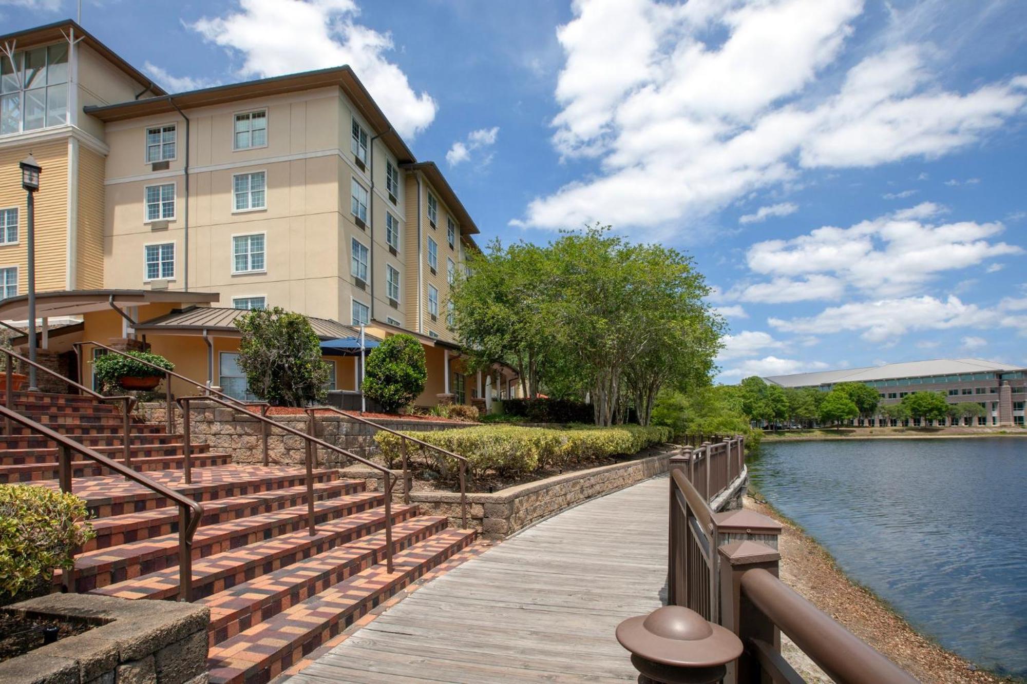Hotel Indigo Jacksonville-Deerwood Park By Ihg Kültér fotó